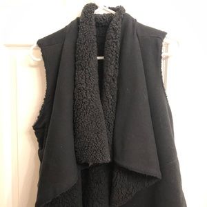 REVERSIBLE Sherpa vest